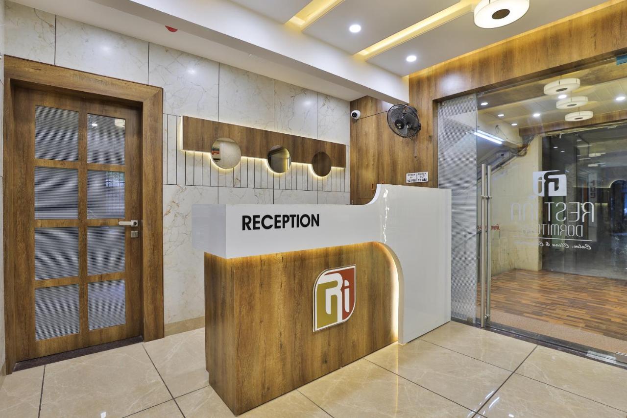 Rest Inn Dormitory Vadodara Ngoại thất bức ảnh